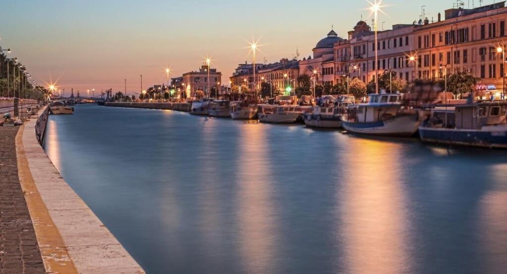 Sweet Home Fco Airport Roma فيوميتشينو المظهر الخارجي الصورة